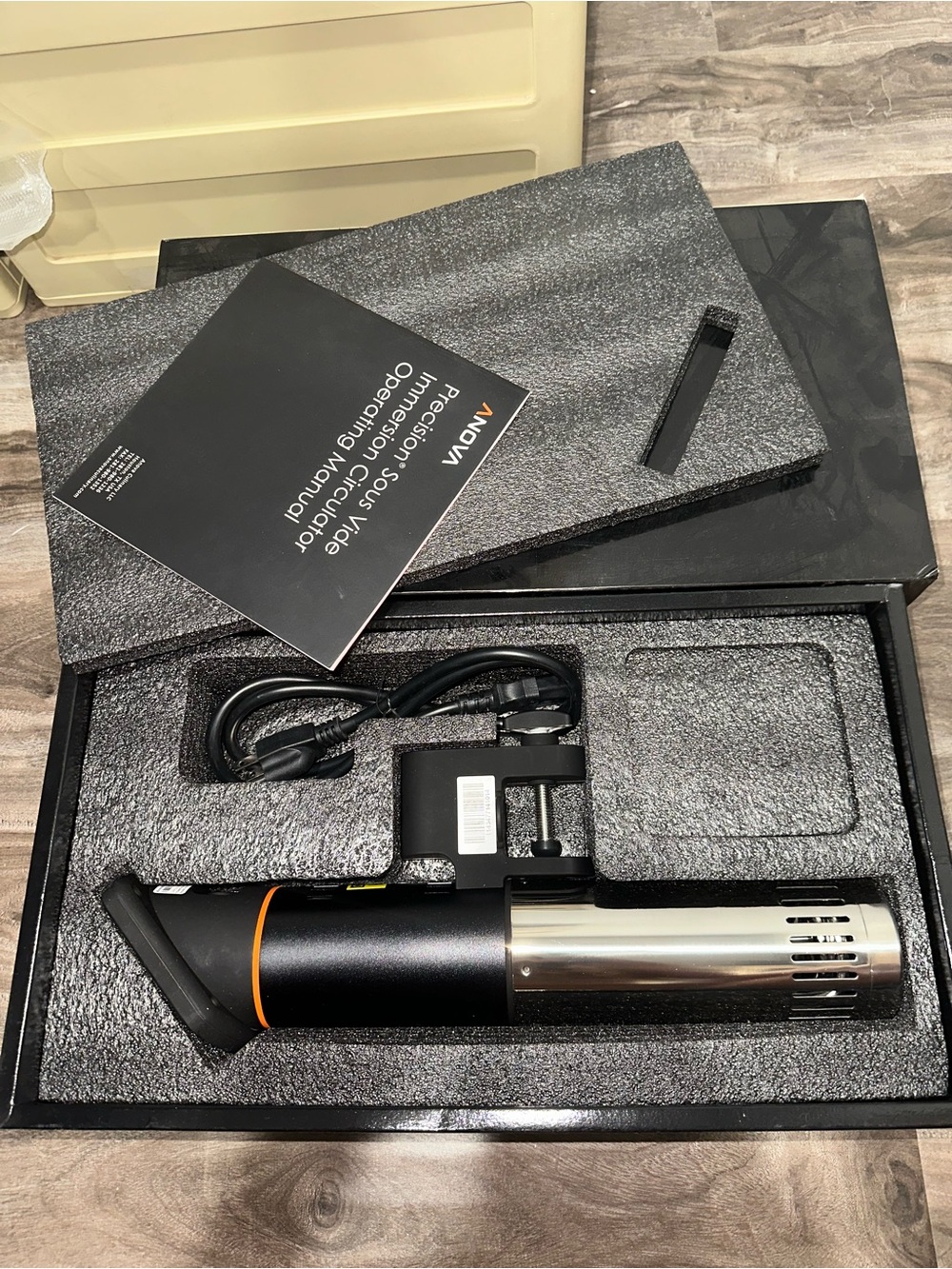 Anova Precision Cooker Sous Vide Immersion Circulator w/Original Box&Accessories